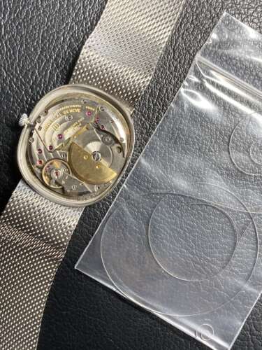 ユニバーサルジュネーブホワイトシャドウRef.866104オーバーホールしました