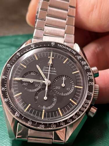 オメガスピードマスターRef.105．012-66CB　オーバーホールしました